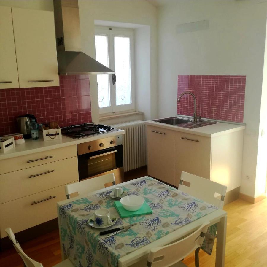 B&B Porta Girone Civitanova Alta Exterior foto